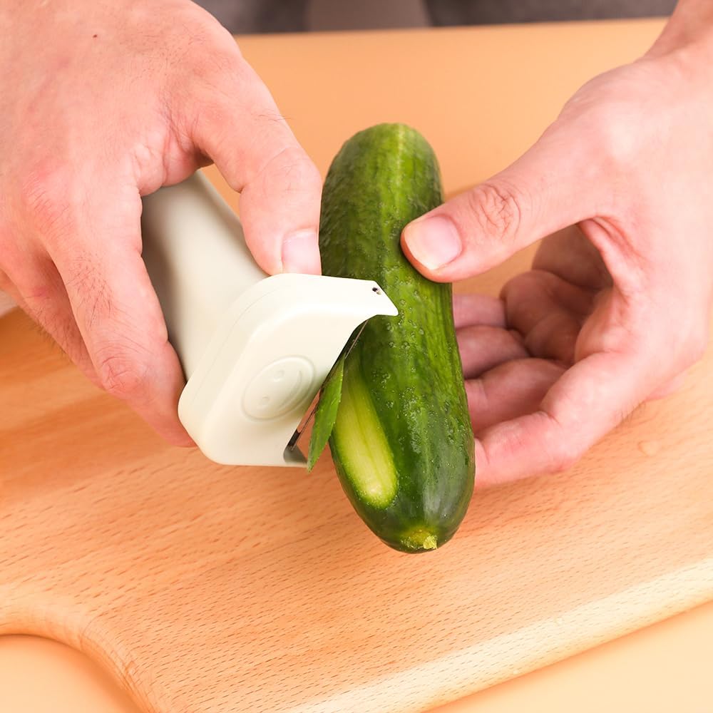 mini-hachoir-usb-multifonction-rechargable-via-USB-avec-epluche legumes