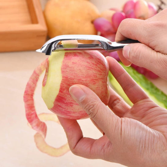 outil-epluchage-facile-rapide  eplucheur-efficace-pour-pomme-salade